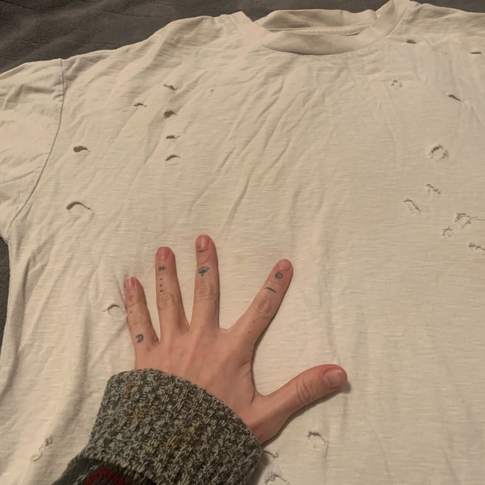 Pacsun Ripped tee - Picture 2 of 3